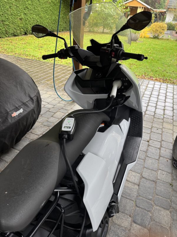 #SteckerBiker-Ladeziegel – Bild 6