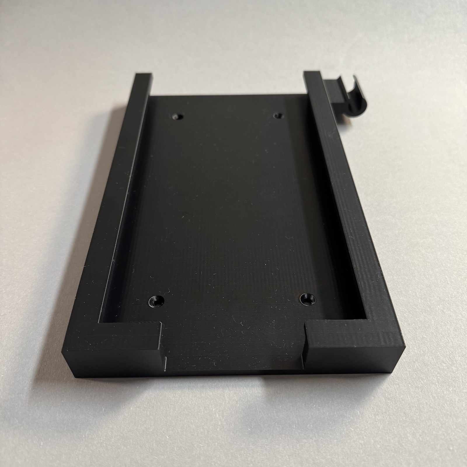 Wandhalterung für MAEVING Ladegeräte - RM1S und RM2 **STL-File** – Bild 2