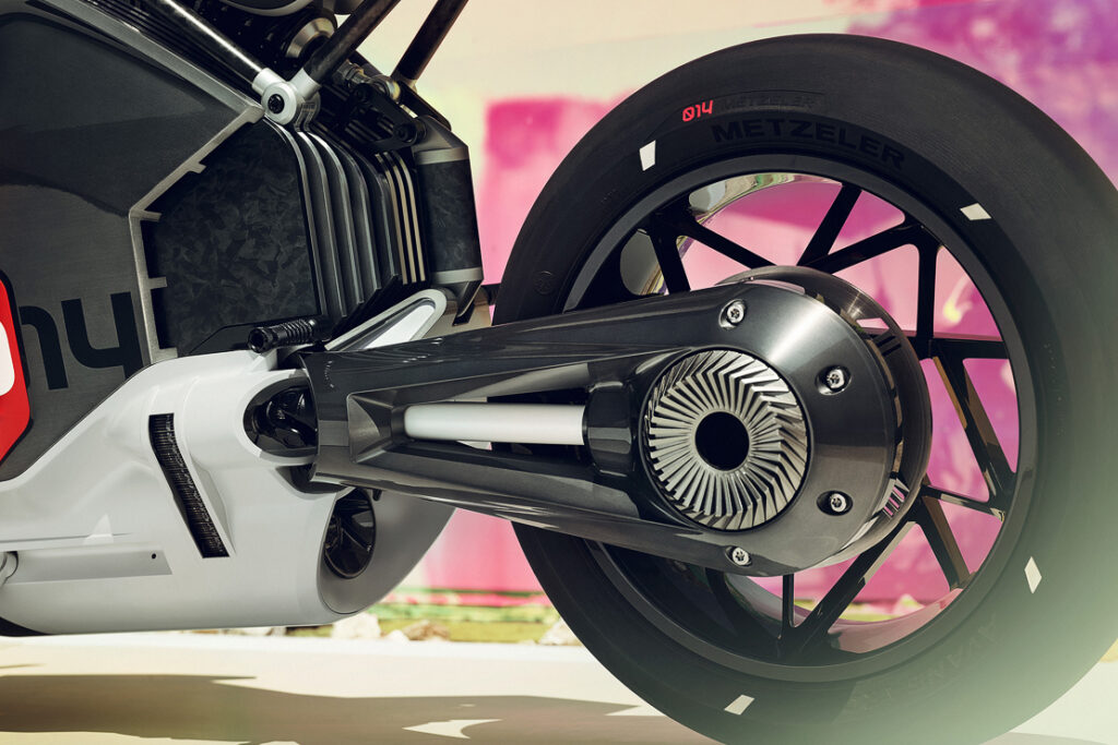 BMW Vision DC Roadster Kardan