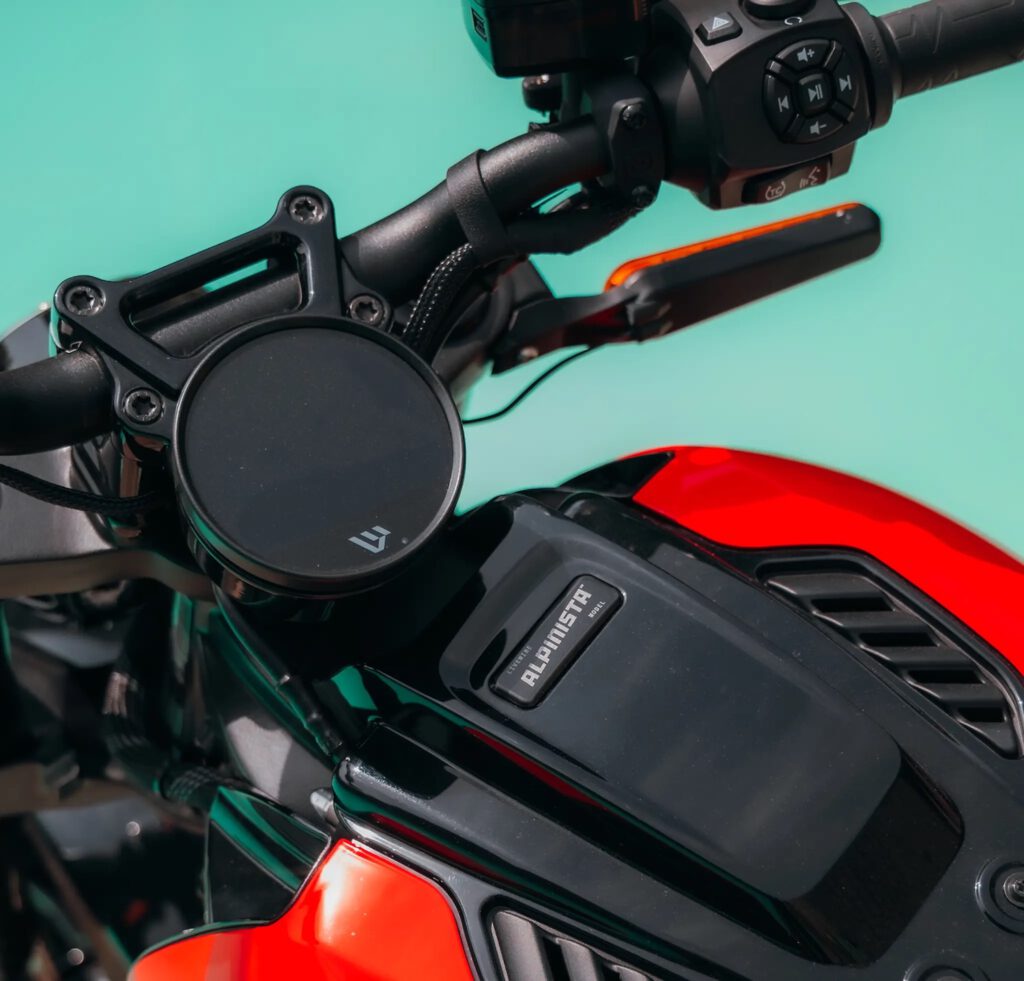 Livewire S2 Alpiniste Quasar Red
