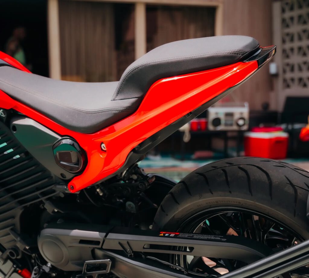 Livewire S2 Alpiniste Quasar Red